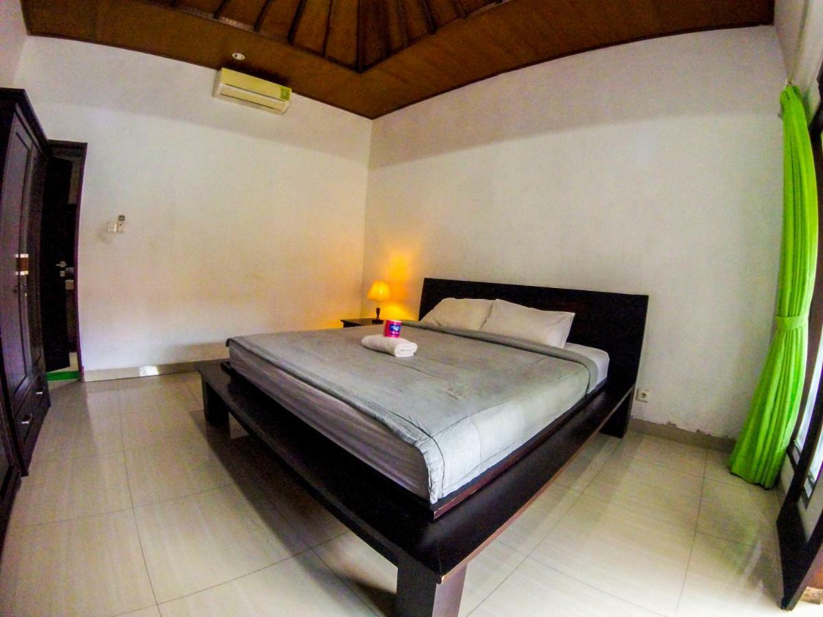 Widi Homestay Canggu Exterior foto